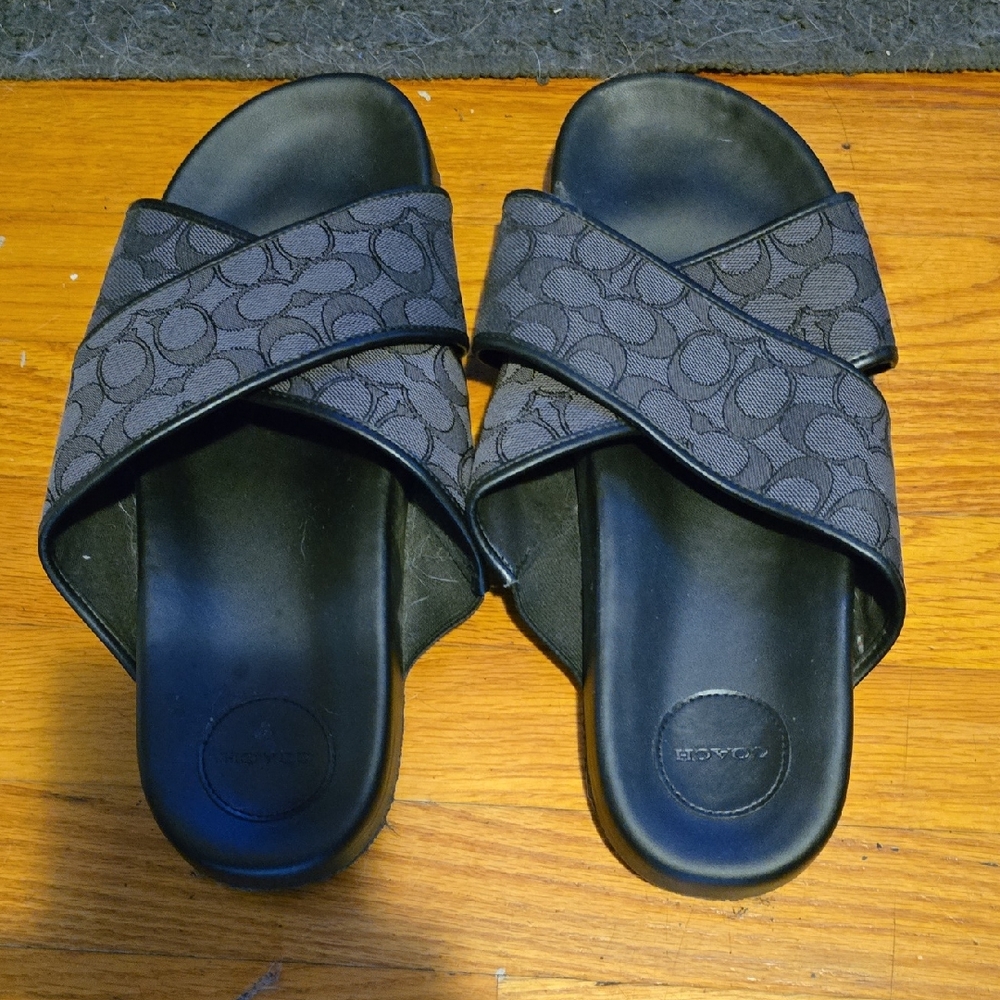 Coach Signature Pattern Black and Gray Men's Sandals